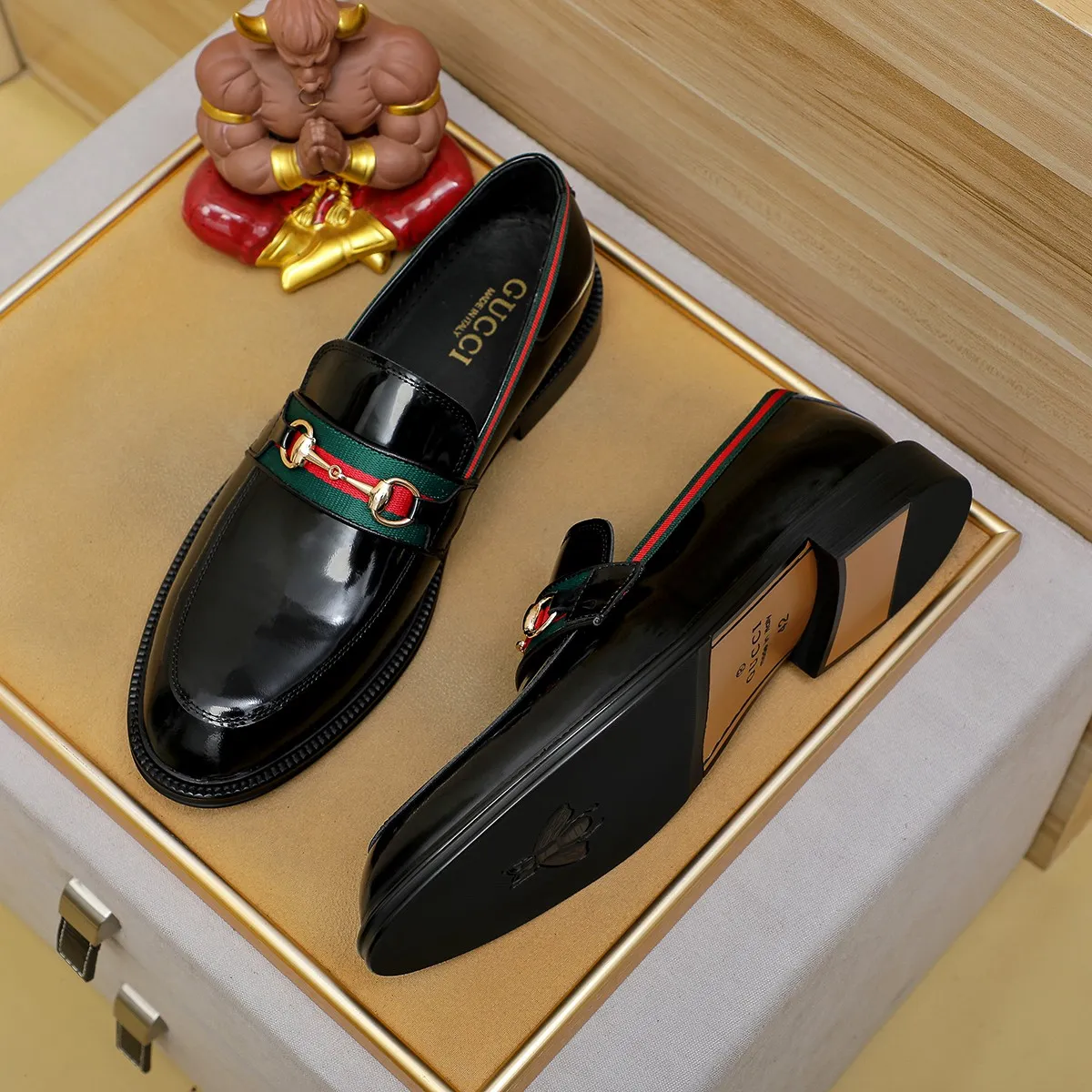 Men's shoes 💰460 💰💰Gucci official website men's business formal leather shoes update💥Hong Kong counters synchronize new styles💥completely one to one replica shipment👍zero difference in counter quality 0⃣️all made of imported first-layer cowhide on the outside with original hardware buckles➕water-dyed🐂leather lining production, color, code matching 39-44 (customized at 38.45.46)……
